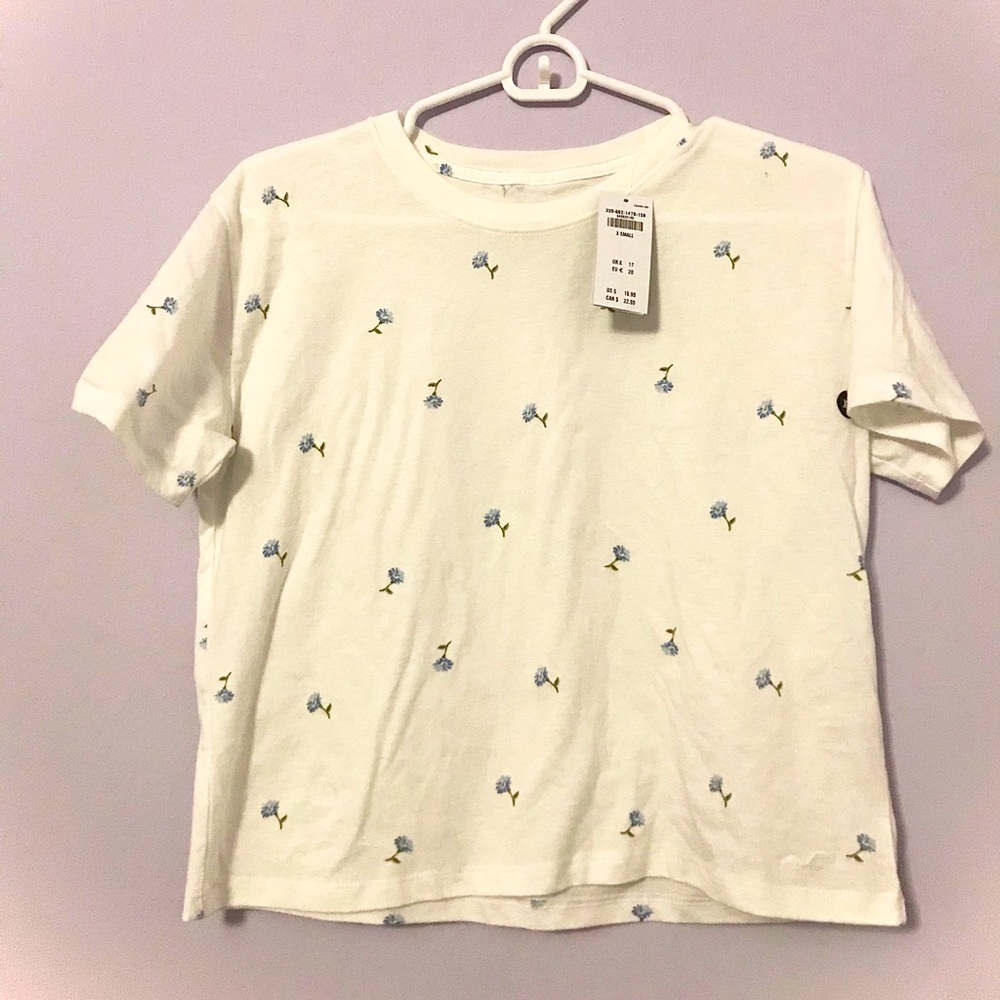 Brand New floral Hollister Top!
